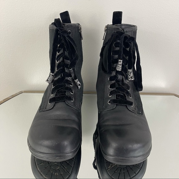 !SOLD! ALEGRIA Black Ari Oiled Suede Velvet Lace Up Ankle Combat Boots - Picture 6 of 10